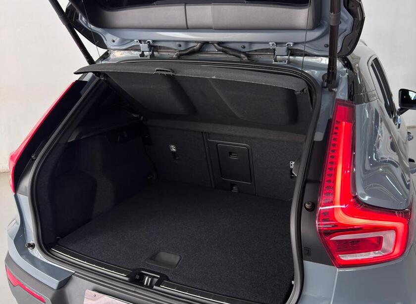 Whatsapp image 2026 01 10 at 11.56.14 %281%29